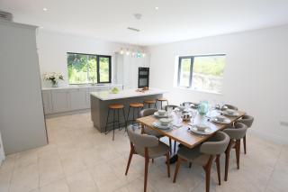 Luxury 6 Bedroom Spiddal Villa, Jacuzzi, Balcony - Galway - 3