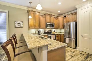 Diamondhead Condo - Marina, Pool Access and Golfing! - Diamondhead - 0