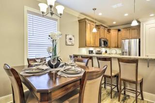 Diamondhead Condo - Marina, Pool Access and Golfing! - Diamondhead - 2