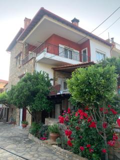 House with garden - 5