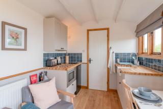 Outbak Shepherds Hut - Cheltenham - 7