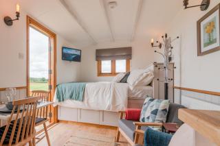 Outbak Shepherds Hut - Cheltenham - 4