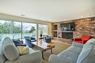 half Mi to Beach Hyannis Port Gem with BBQ and Views - Hyannis Port - 9