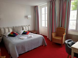 Hotel Saint Amant - Le Palais - 8