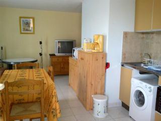 Appartement T2 avec Piscine à 1.5 km de la Plage - 4 Couchages au Barcarès - FR-1-81-499 - Le Barcarès - 7