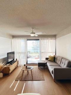 Stylish getaway, beach views, 2 mins from shops - Mooloolaba - 7