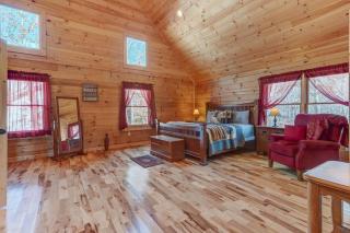 Hot-Tub Fire-Pit WineCountry Gym IndoorHeatedPool GasGrill - 5