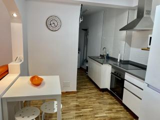 HomeForGuest Amplio apartamento con piscina y terraza en Mogan - 2