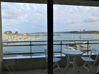 Bel appartement 3* avec vue mer, WIFI et parking à Perros-Guirec - FR-1-368-219 - 1