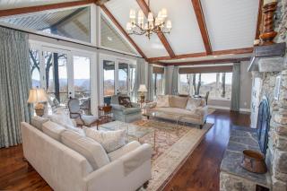 Grandfathered Inn - Boone - 8