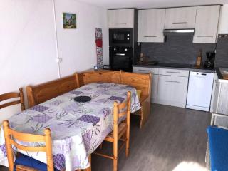 Appartement T4 climatisé, 6 couchages, balcon, proche commerces et plage, parking, situé à Port Leucate - FR-1-81-544 - Leucate - 1
