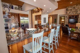 Misty Mountain Manor - Sugar Mountain - 1