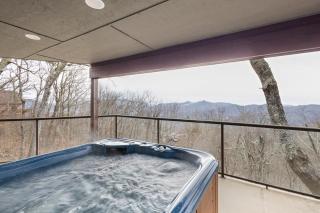 Overlook Pointe - Banner Elk - 7