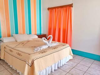 Los Delfines Hotel & Dive Center - Little Corn Island - 4