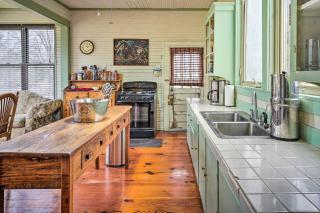 Vintage Louisiana Vacation Rental Home - 2
