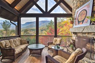 Pool and Mountain Views Stunning Mill Spring Home! - Mill Spring - 0