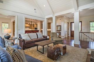 Pool and Mountain Views Stunning Mill Spring Home! - Mill Spring - 7