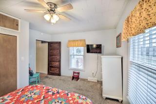Illinois Vacation Rental Home: Pets Welcome - 1