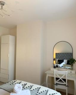 Cardiff Home - Cardiff - 4
