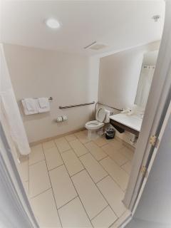 Holiday Inn Express Hotel & Suites Raleigh North - Wake Forest by IHG - Wake Forest - 7