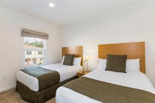 2 Bedrooms 25 Bathrooms Regal Oaks 2604 Rl - 1