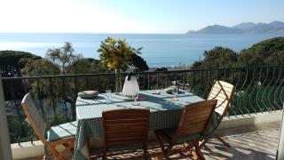 Appartement vue mer panoramique, plage 150M, terrasse, parking privé, clim - Cannes - 9