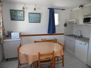 Maison mitoyenne duplex avec terrasse, garage et parking, proche plage, équipée pour 4 à 6 personnes - FR-1-326-385 - Marseillan - 7