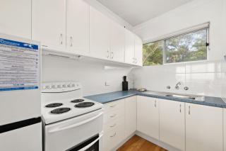 Bella Vista Unit 20 19 Shoal Bay Road - Shoal Bay - 4