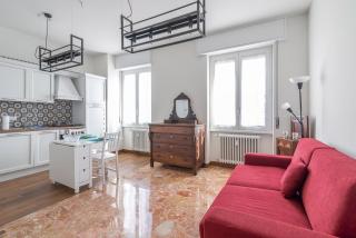 CITY CENTER - LUIGI&CAROLINA APARTMENTS - by Host4U - Pavia - 9