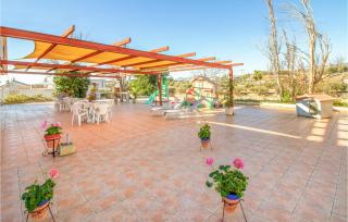 4 Bedroom Beautiful Home In Lorca - Lorca - 3