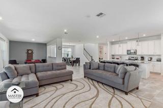 9 Bedrooms 6 Bathrooms Solara 8901 Cb - 2