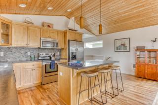 Riveredge Retreat - Seaside - 3