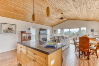 Riveredge Retreat - Seaside - 1