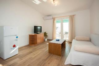 Apartments with a parking space Grebastica, Sibenik - 13978 - Bašelovići - 5