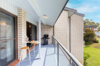 Villa Ellisa 5 10 Columbia Cl stunning unit with stunning views - 3