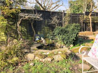 Beehive Cottage - 6