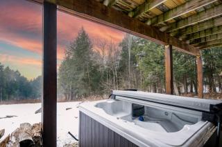 Beautiful Chalet, mins to Hunter/Windham slopes - 2