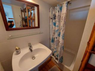 Appartement T2 à 150 m de la plage avec terrasse et parking privé - FR-1-423-245 - 3