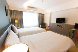 Grand Tower Inn Sathorn Hotel - Banguecoque - 0
