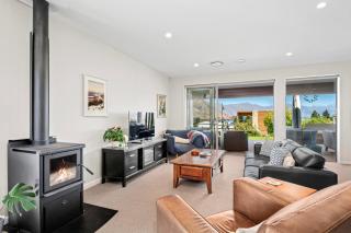 Lake Vista Retreat - Wanaka Holiday Home - 7