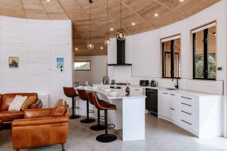 Kaho - Ohakune Holiday Home with Spa - 4