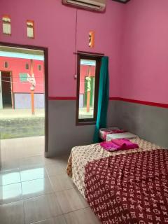 One best homestay - Giri - 9