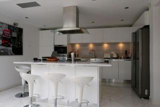 The White House Beach Villa - Rafina - 2