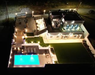 The White House Beach Villa - Rafina - 6