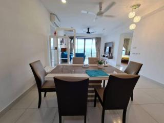 2 bedder Seaview condo with Wifi near Legoland for 6 pax - 4