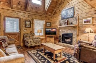 ER74 - Gerrald's Chalet - Great location, Close to all the action! cabin - Pigeon Forge - 4