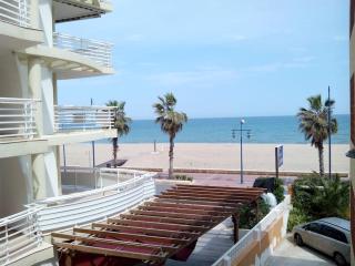 Beach Papa Luna Apartment - 1