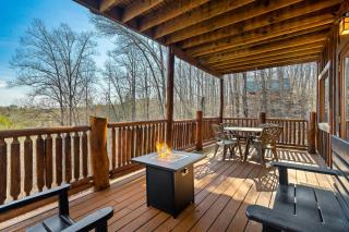 Alpine Splendor Family Game Room Views Hot Tub - 1