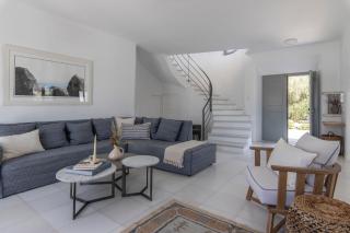 Aqua Breeze Villas on the beach - 1