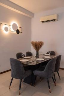 Family Seaview Suite with 3 Rooms by The Only Bnb - Tanjong Tokong - 4